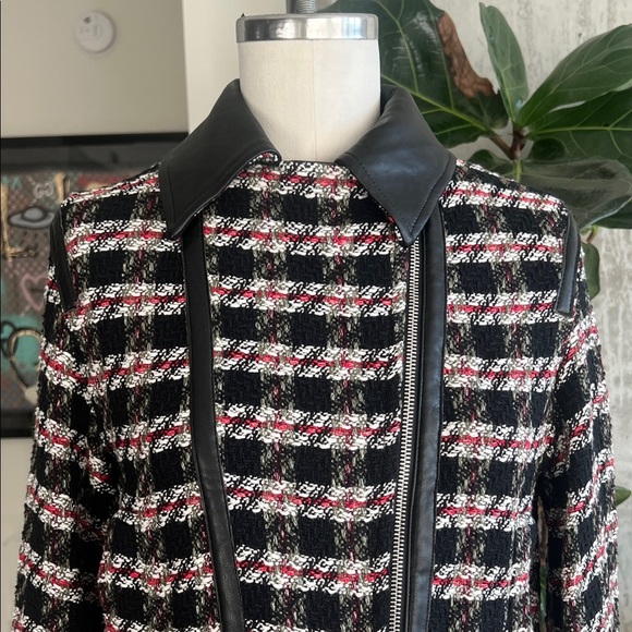 Zara Black and White Tweed Blazer - Picture 2 of 8